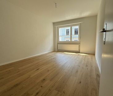 Renovierte 2.5-Zimmerwohnung im Stadtzentrum Biel/Bienne - Foto 3