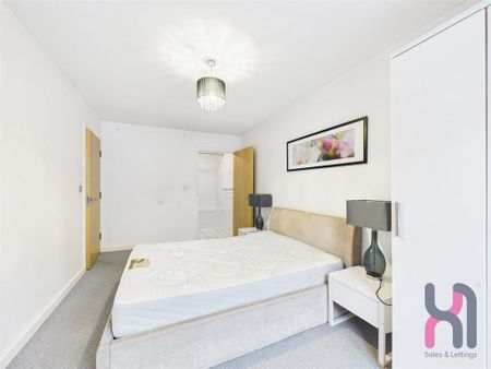 2 bedroom flat to rent - Photo 4