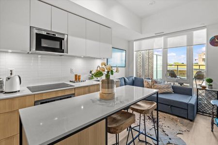 For Lease - 220 Missinnihe Way Unit# 327, Mississauga, Ontario - Photo 2