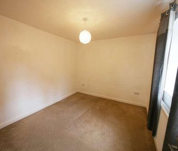 Stratton, Cirencester, GL7 - Photo 2