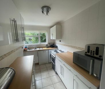 2 bedroom apartment to rent - Photo 6