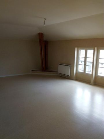 A LOUER APPARTEMENT DE TYPE F4 A SAINT AMAND SUR FION - Photo 4