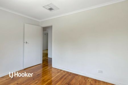 24 Thorndon Crescent, Paradise SA, Belconnen - Photo 3