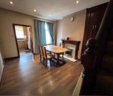 3 Bed Terraced House, Priestley Street, S2 - Photo 2