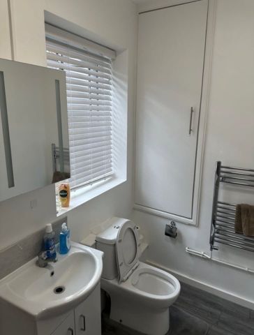 Room in a Shared House, Kirkdale Corner, SE26 - Photo 3