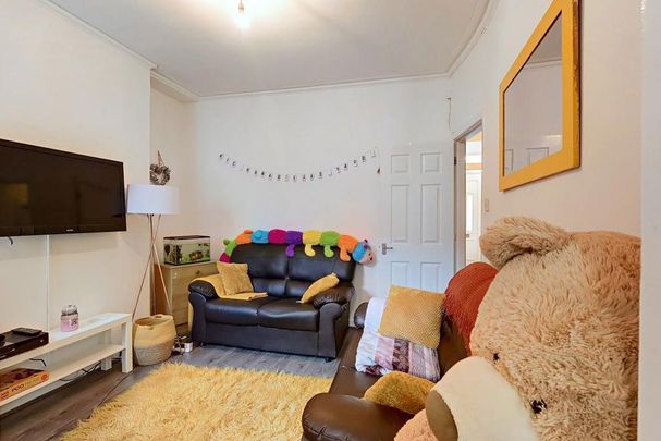 4 bedroom house to rent - Photo 1