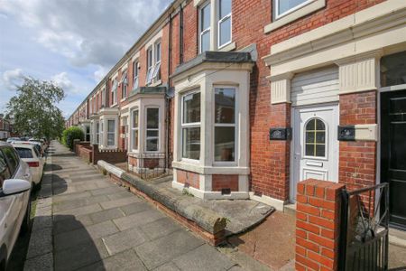 Cheltenham Terrace, Heaton - Photo 3