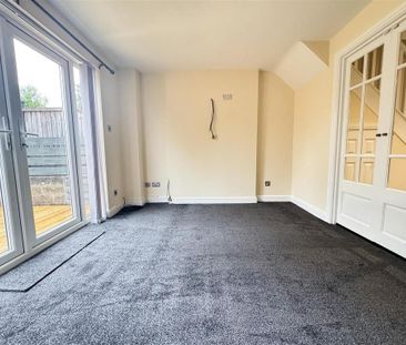 2 bedroom terraced house to rent - Photo 2