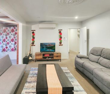 Spacious 6-Bedroom Home for Rent in Hornby - partially furnished if... - Photo 1
