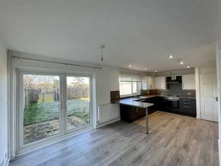 Pine Close, Brandon, Raf Lakenheath - Photo 3