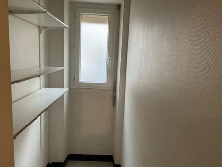 Location appartement t4 3 pièces 93 m² à Rodez (12000) - Photo 2