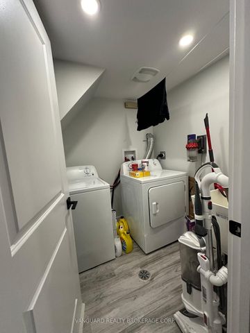 For Lease - 172 Northcliffe Boulevard Unit# Basement, Toronto, Ontario - Photo 4