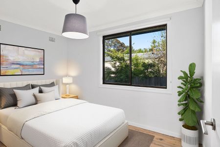 Warm & Inviting Family Home - Photo 2