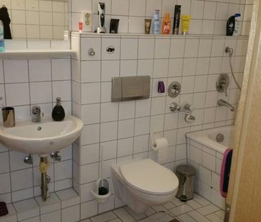 Einraum-Appartment mit Küche und Wannenbad - Foto 4