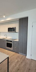 Brand-New, Spacious 2-Bed + Den, 2-Bath in Port Credit! (Missinihe) - Photo 3