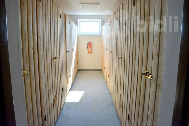 Pronájem bytu 2+kk 58 m², Uherova 948, Chýně - Fotografie 1
