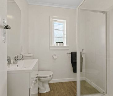 Fully Furnished Art Deco Apartment - Photo 5