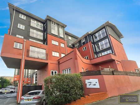 Riverside Place, Wickford, Essex - Photo 5