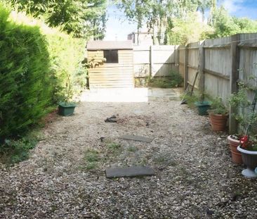 2 bedroom semi-detached house to rent - Photo 4