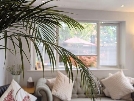 3 bedroom detached house to rent - Photo 2