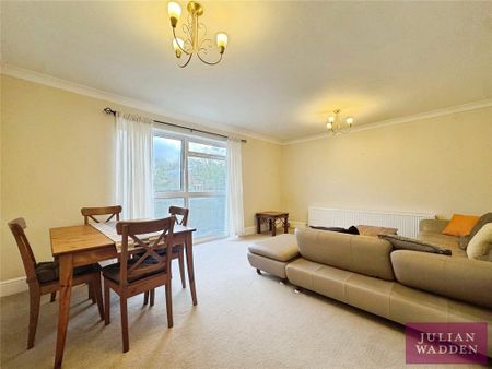2 bedroom flat to rent - Photo 3