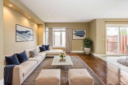 For Lease - 145 Millcliff Circle, Aurora, Ontario - Photo 3