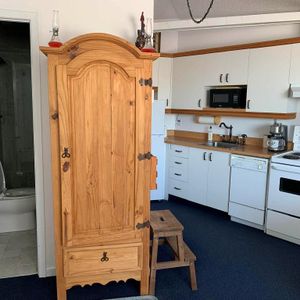 Petit 3 1/2 meublé et équipé - Photo 2