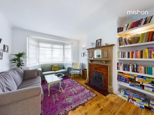 4 bedroom terraced house to rent - Photo 1