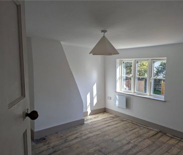 3 bedroom semi-detached house to rent - Photo 6