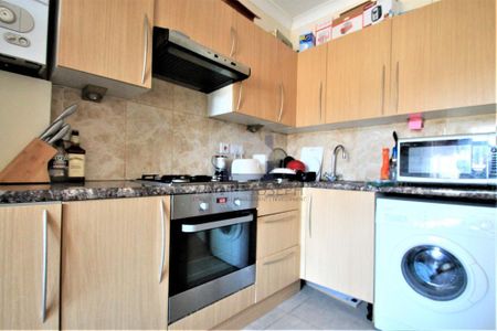 3 Bedroom Flat To Rent - Photo 5