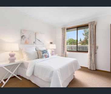 Spacious, Sun-Filled Family Living in Prime Lifestyle Location - Photo 3