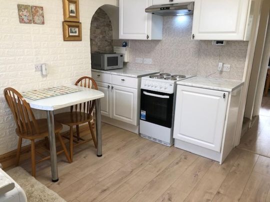2 bedroom terraced house to rent - Photo 1