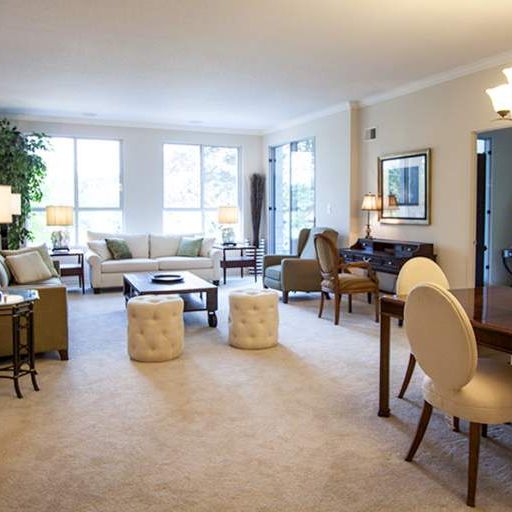 Villa Park Place - Photo 1