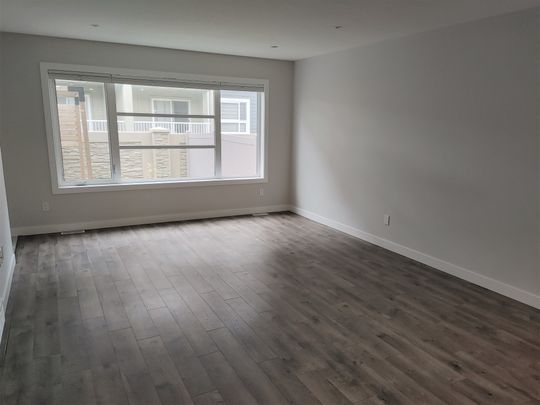 114-3960 GREEN FALLS - Photo 1