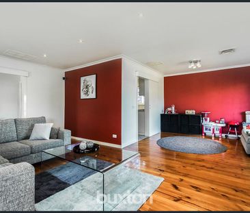 Large Family Home!! - Photo 2