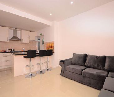 House share to rent - Photo 3