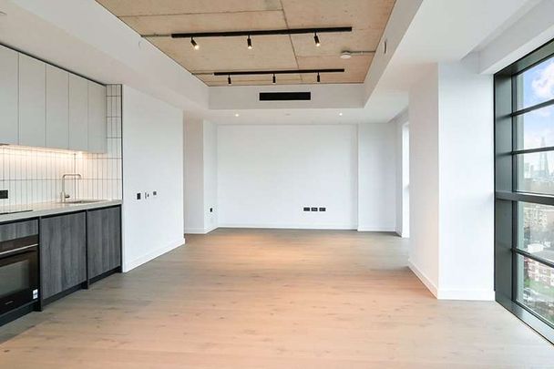 Stunning new two bed two bath apartment located in The Founding, Canada Water's premier new build development. - Photo 1