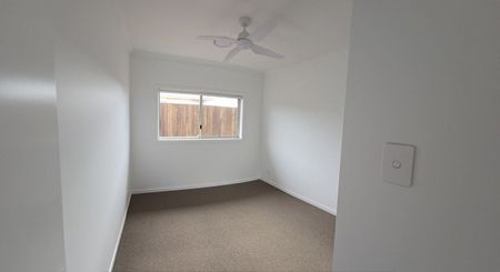 24 Brentwood Street, Highfields - Photo 3