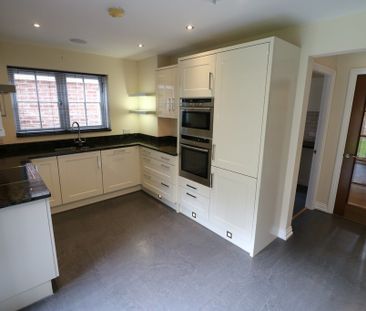 19 St. Marys Walk - Photo 6