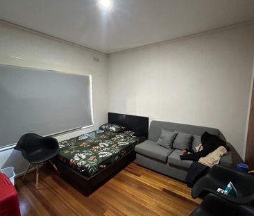 Neat, Convenient & Ready to Move In – Water Bill Included!!! - Photo 5