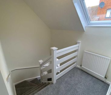 2 bedroom end of terrace house to rent - Photo 4