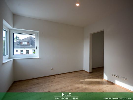 NEUBAU-DOPPELHAUSHÄLFTE in begehrter LAGE - Photo 1