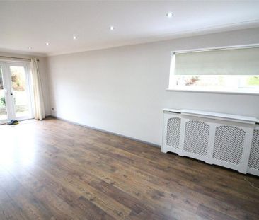 4 bedroom detached house to rent - Photo 4