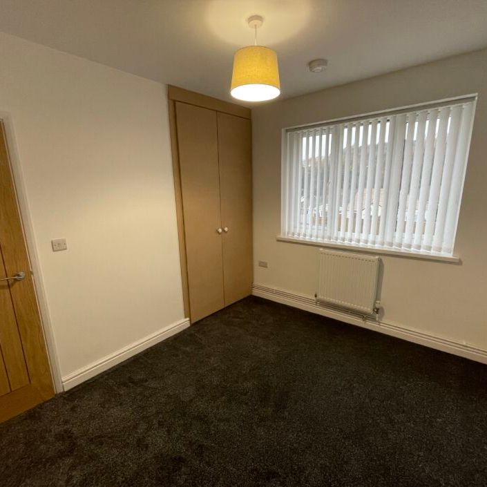 Manor Way, Neath, SA11 - Photo 1