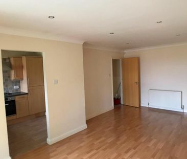 2 Bed Flat, Chantry Court, LS27 - Photo 3