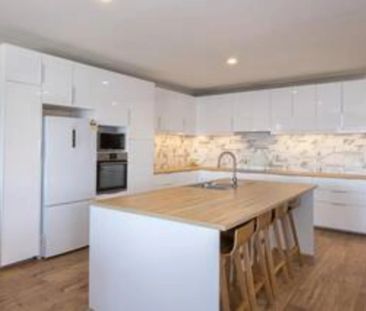 5 bedroom house - $750/week - including electricity and internet - Photo 3