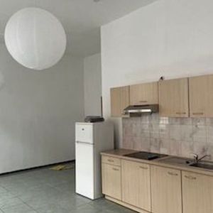 Studio met slaaphoek te huur in Charleroi voor € 690 met 1 slaapkamer - Foto 3