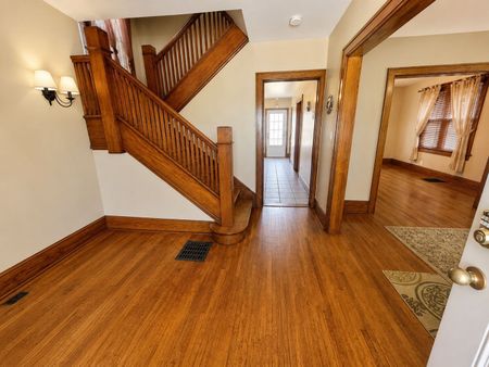 For Lease - 1058 Moy Ave Avenue, Windsor, Ontario - Photo 4