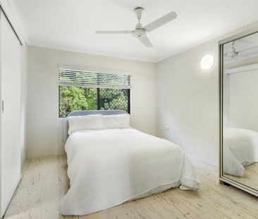 SPACIUOS AND CONVENIENT LIVING IN EDGE HILL!!!! - Photo 1