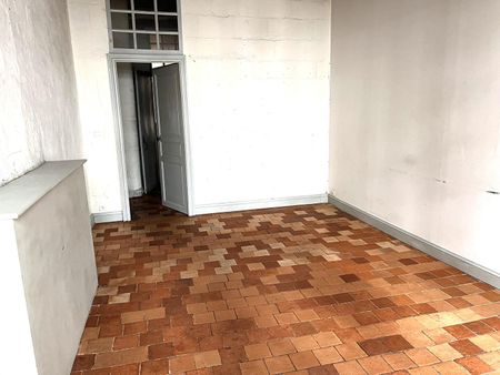 Location Appartement 4 pièces 92m² NANTES 44000 - Photo 4